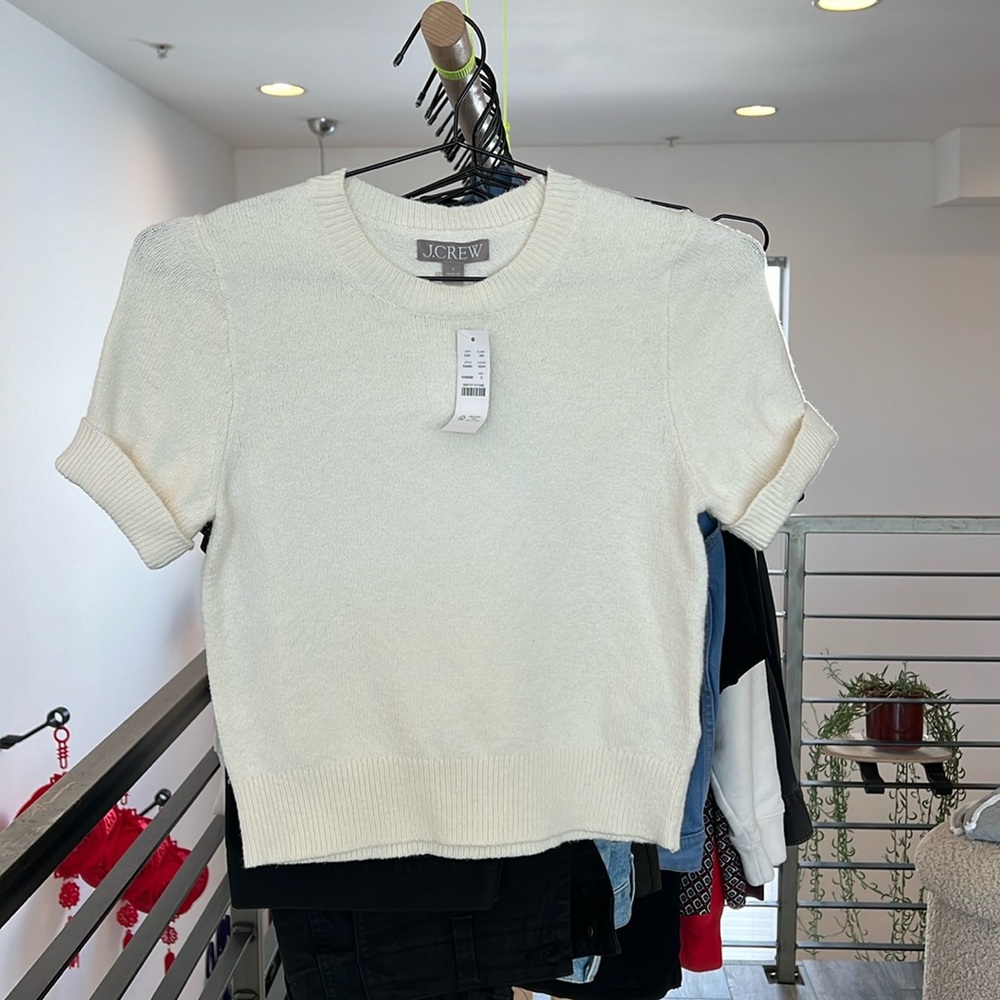 Cuff-sleeve crew neck sweater